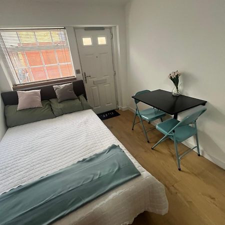 Apartament Teddington Little Gem Londyn Zewnętrze zdjęcie