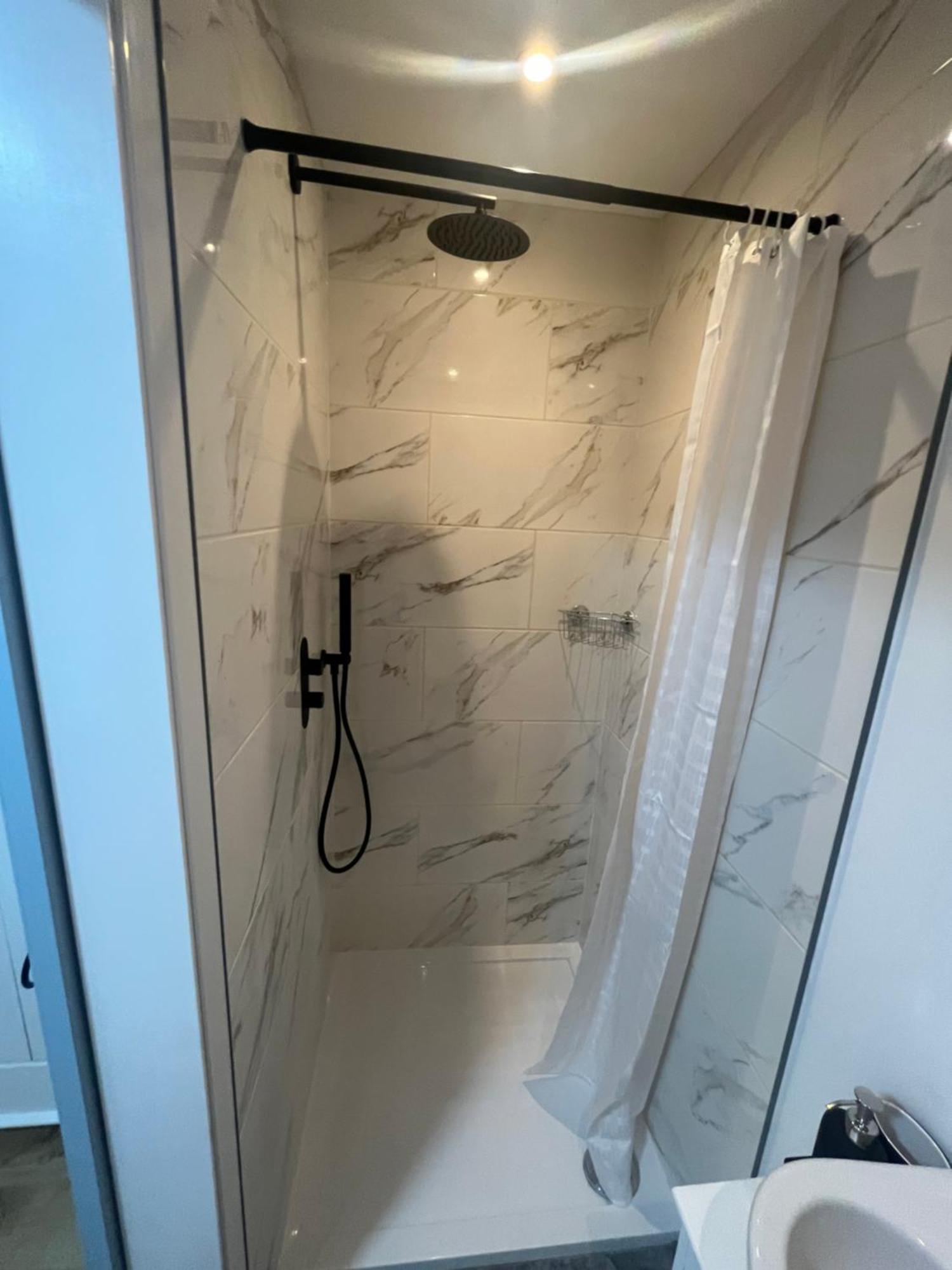 Apartament Teddington Little Gem Londyn Zewnętrze zdjęcie